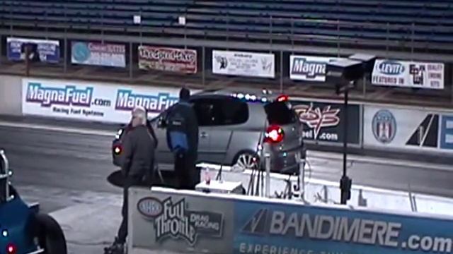 Emich Volkswagen R32 Stage III Turbo 1/4 Mile Run смотреть онлайн