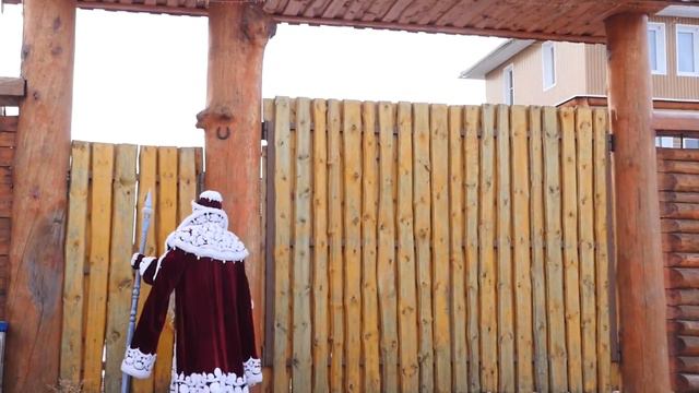 Дед Мороз поздравляет младшего сына с Новым годом смотреть онлайн