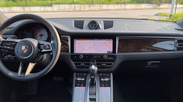 Porsche Macan S 2023 - FIRST look in 4K (Exterior - Interior) Copper Ruby Metallic смотреть онлайн