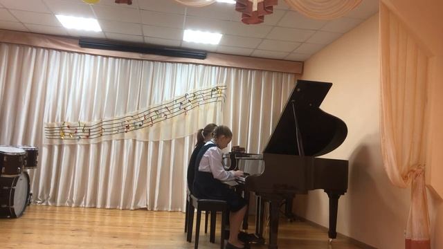 Фортепианный дуэт Кукса Анастасия, Кукса Елизавета Ж. Металлиди Карабас смотреть онлайн