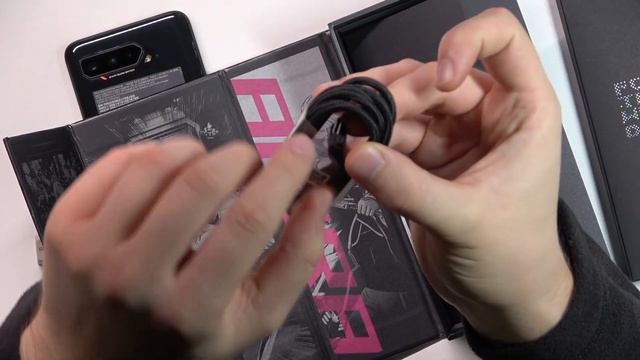 Do you have a USB Cable with the ASUS ROG Phone 5S? EU Distribution смотреть онлайн