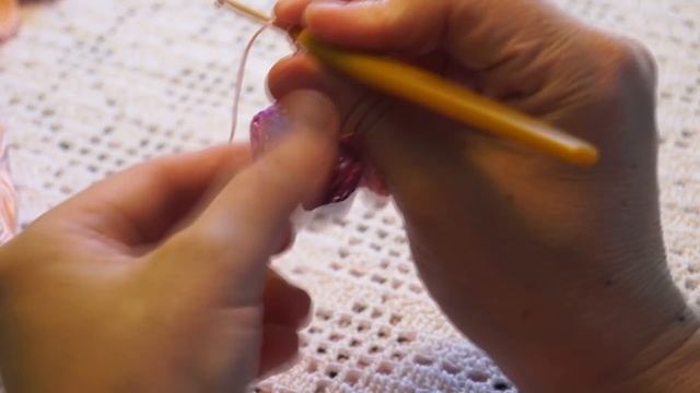 Фиалка в квадратном мотиве,Crochet flowers (узор # 103 ) смотреть онлайн