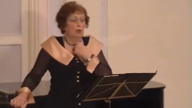 Алина Клочкова - Былой любви воспоминанье (Дом Братства Черноголовых 18.11.2007) смотреть онлайн
