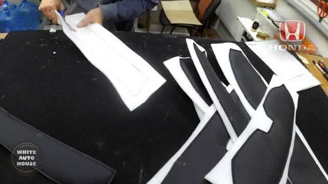 Процесс перетяжки подлокотников дверей и покраска пластика дверей Honda CR-V смотреть онлайн