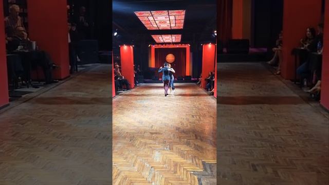 Milonga Brava Alejandro Beron & Kelly Lettieri Dance Milonga in Salon Marabu смотреть онлайн