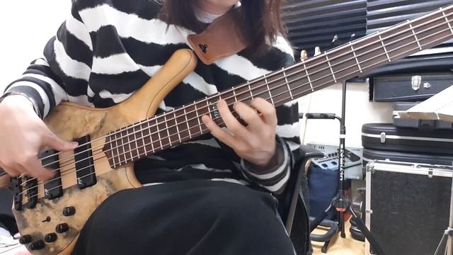 Bach Inventionen 4 Bass(Boss GT-1B Pipe Organ) смотреть онлайн
