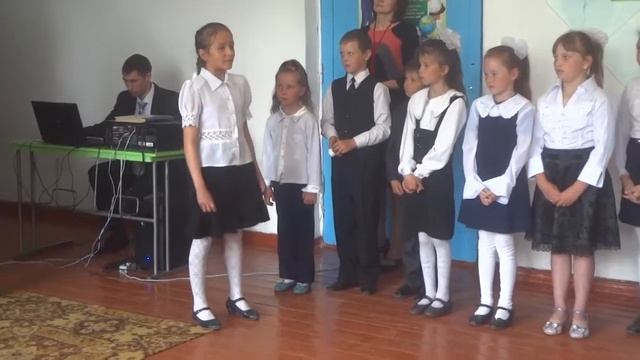 Пришли сюда мы малышами Песня на последний звонок. Песня на выпускной. смотреть онлайн