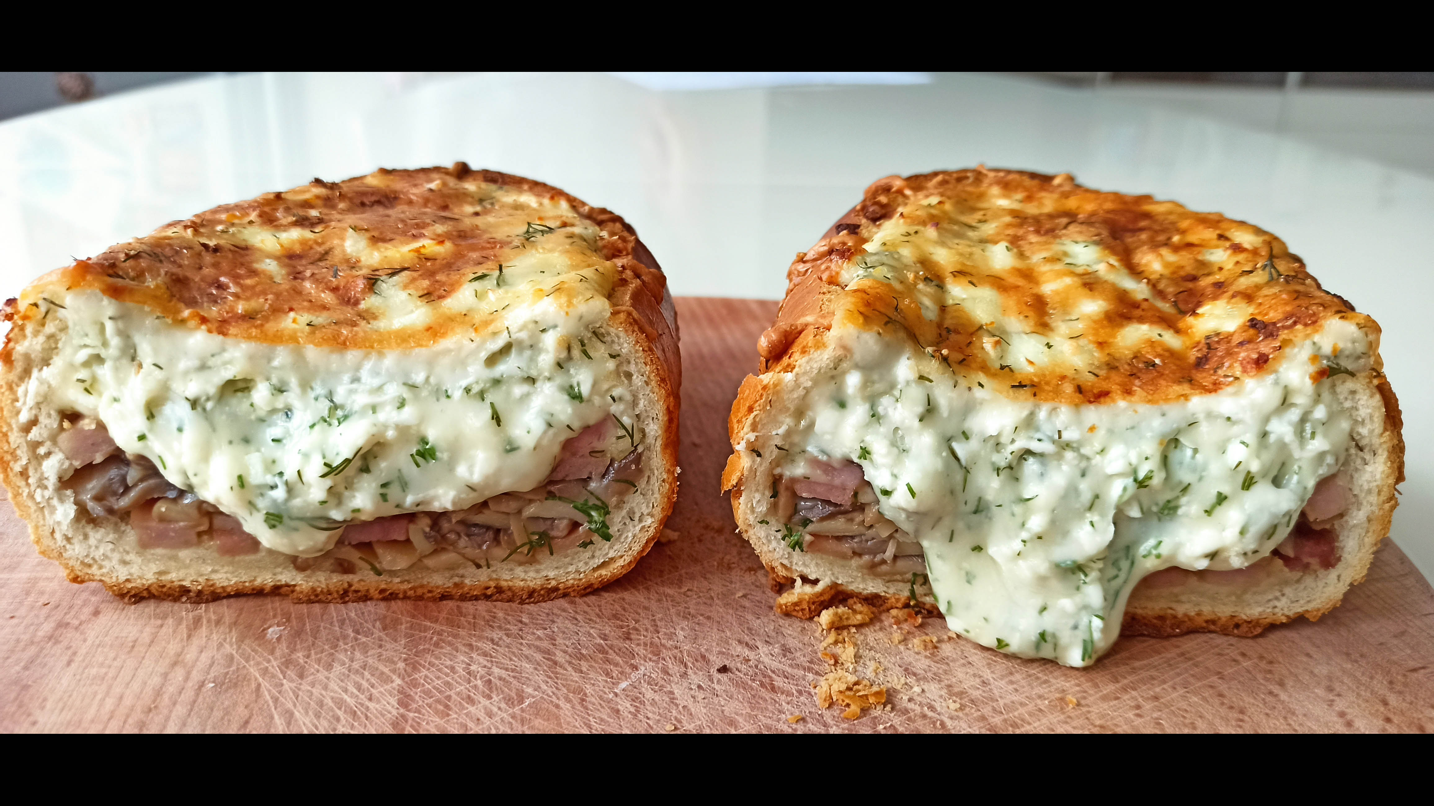 Грибы под сыром! Шампиньоны запеченные с ветчиной и сыром в хлебе! смотреть онлайн