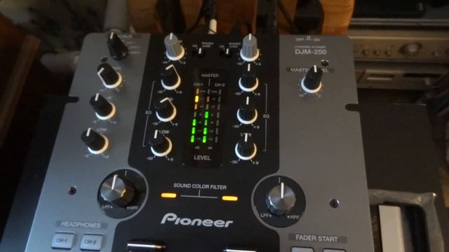 New toy Pioneer DJM-250 смотреть онлайн