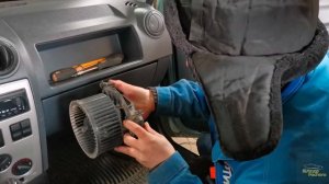 ЗАМЕНА МАТОРА ОТОПИТЕЛЯ РЕНО ЛОГАН