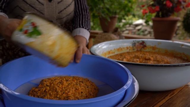 Harvesting Wild Mountain Berries And Making Delicious Delights!