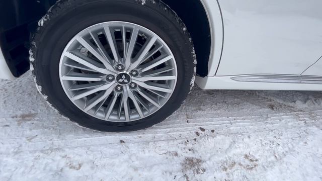 Мицу PHEV 51к км, часть 1 смотреть онлайн