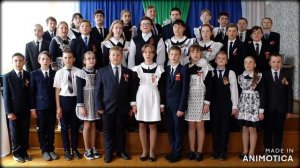 Выступление детского хора "Молодые патриоты" с песней "Здесь птицы не поют"