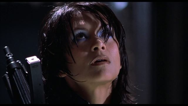 Sasha Fights Off Terrorists | Half Past Dead смотреть онлайн
