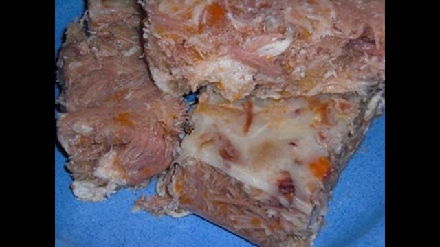 Холодные закуски мясные:Заливное из петуха,свиных ножек,филе говядины с луком и морковью смотреть онлайн