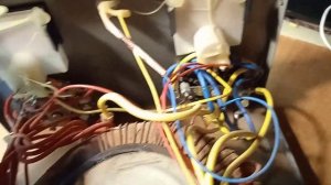 Старая версия Устройство зарядное Maxinter PLUS-15 СT. Сравнение. Ремонт.