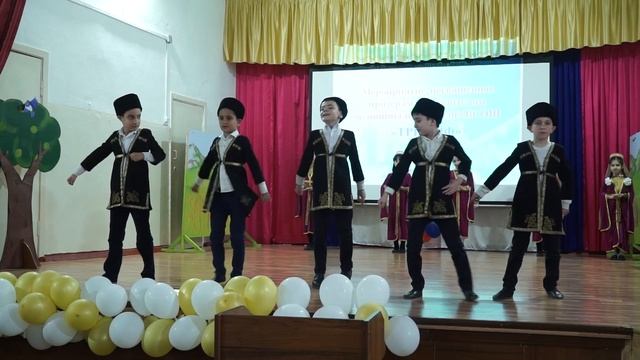 СОШ 10 награждение победителей предметных олимпеад.mp4 смотреть онлайн