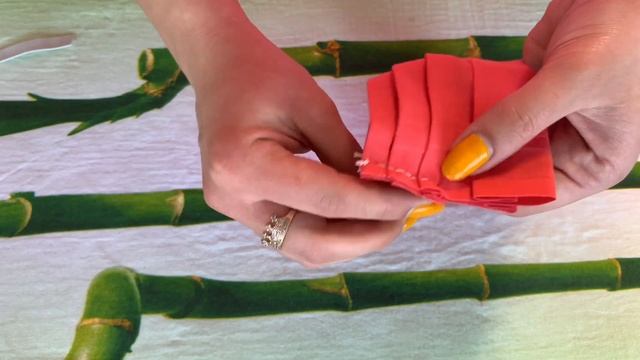 Как сшить МАСКУ многоразовую без швейной машинки за 2 мин смотреть онлайн