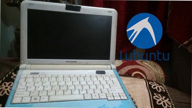 Old Intel ATOM in 2020 with Linux as a daily Driver and Retro geamimg Station смотреть онлайн