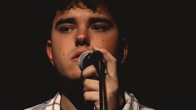 Sam Bishop- Play God (Live) смотреть онлайн