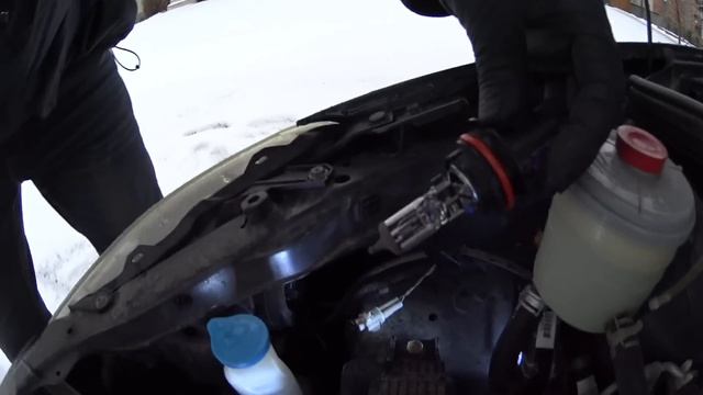 Suzuki SX4 Headlight Bulb Replacement смотреть онлайн