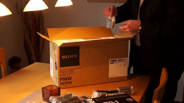 Sony PMW-200 unboxing, auspacken смотреть онлайн