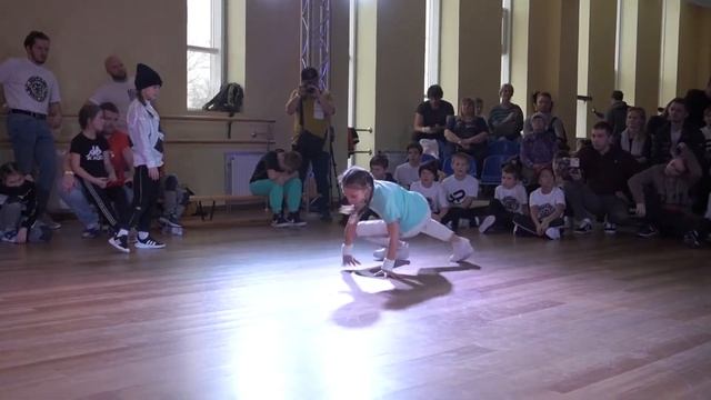 ВАРЯ х CANDY | BGIRL 7-10 ЛЕТ | BREAKING 1x1 смотреть онлайн