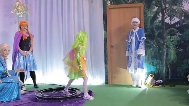 Новогодний утренник группы "Старшие" 2016-2017гг. смотреть онлайн