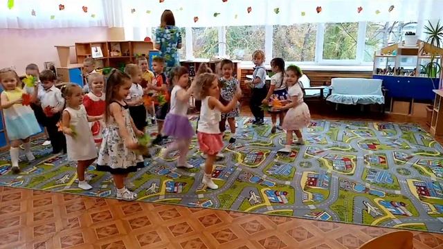 Осеннее мероприятие "Что у осени в корзинке?" Вторая младшая группа смотреть онлайн