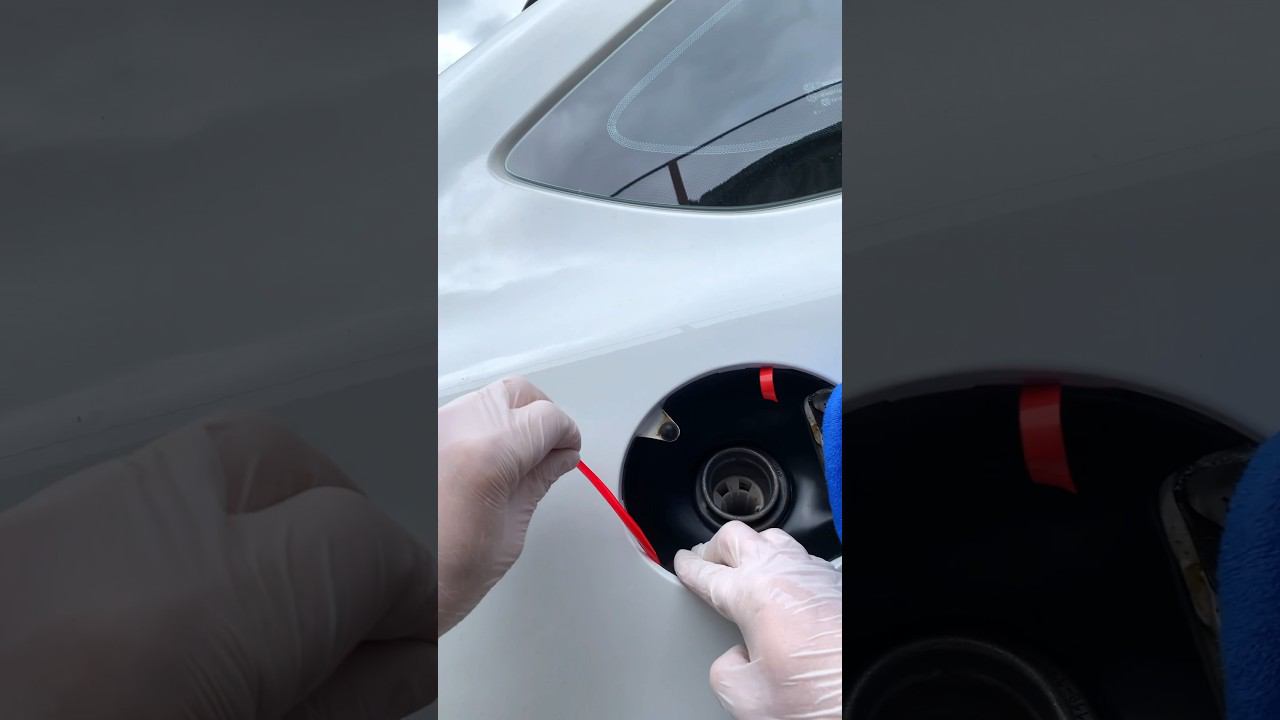 Установка накладки проема бензобака из ABS пластика на Lada Granta FL #lada #granta #тюнинг #пластик смотреть онлайн