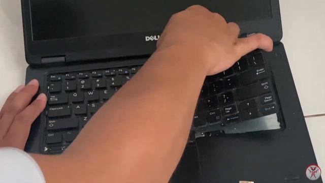 How to Disassemble /Assemble Laptop DELL LATITUDE 5400 Series смотреть онлайн