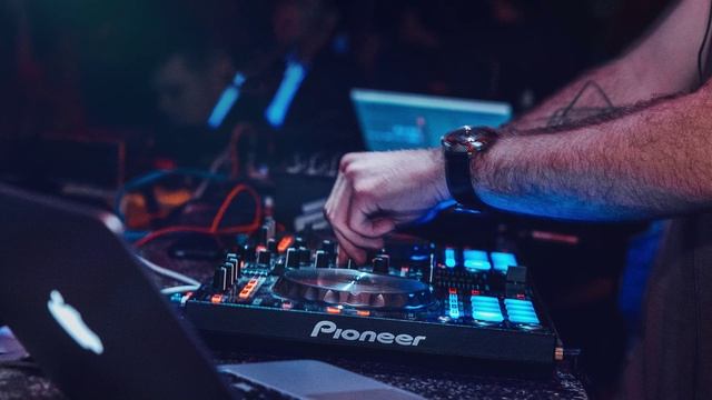 музыка Стим - Ангел или бес. смотреть онлайн