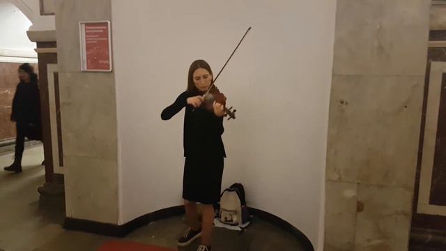 Девушка играет на скрипке смотреть онлайн