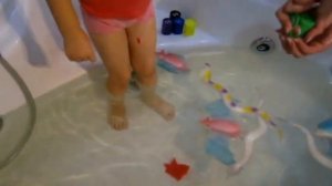 ВЕСЕЛИМСЯ В ВАННОЙ С ЛИЗУНАМИ!!!HAVING FUN IN THE BATH WITH SCREEN LICKERS!!!