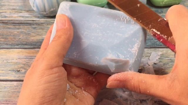 Резка зеленого и синего мыла??/cutting soap ?? смотреть онлайн