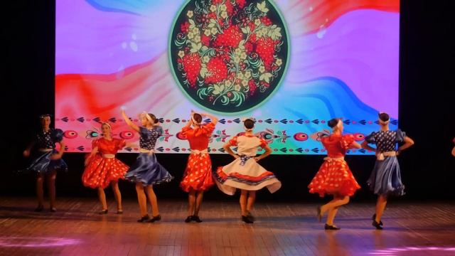 "Девичьи вертушки" Анс "Радость" юношеская г Белгород смотреть онлайн