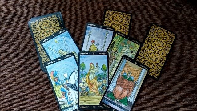 Онлайн-гадание: Хочет ли он вернуться и возобновить отношения? смотреть онлайн