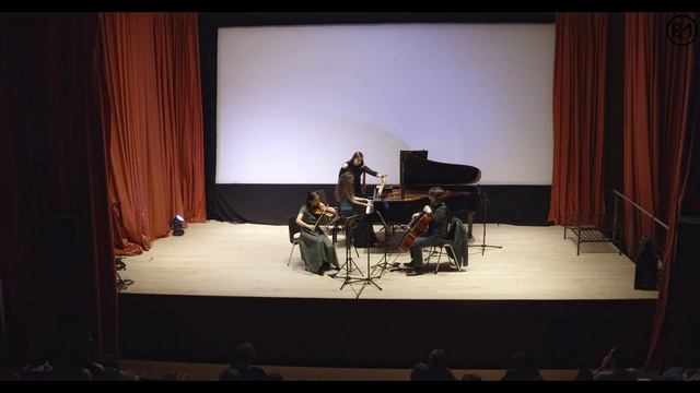 Brahms piano trio n. 3 смотреть онлайн