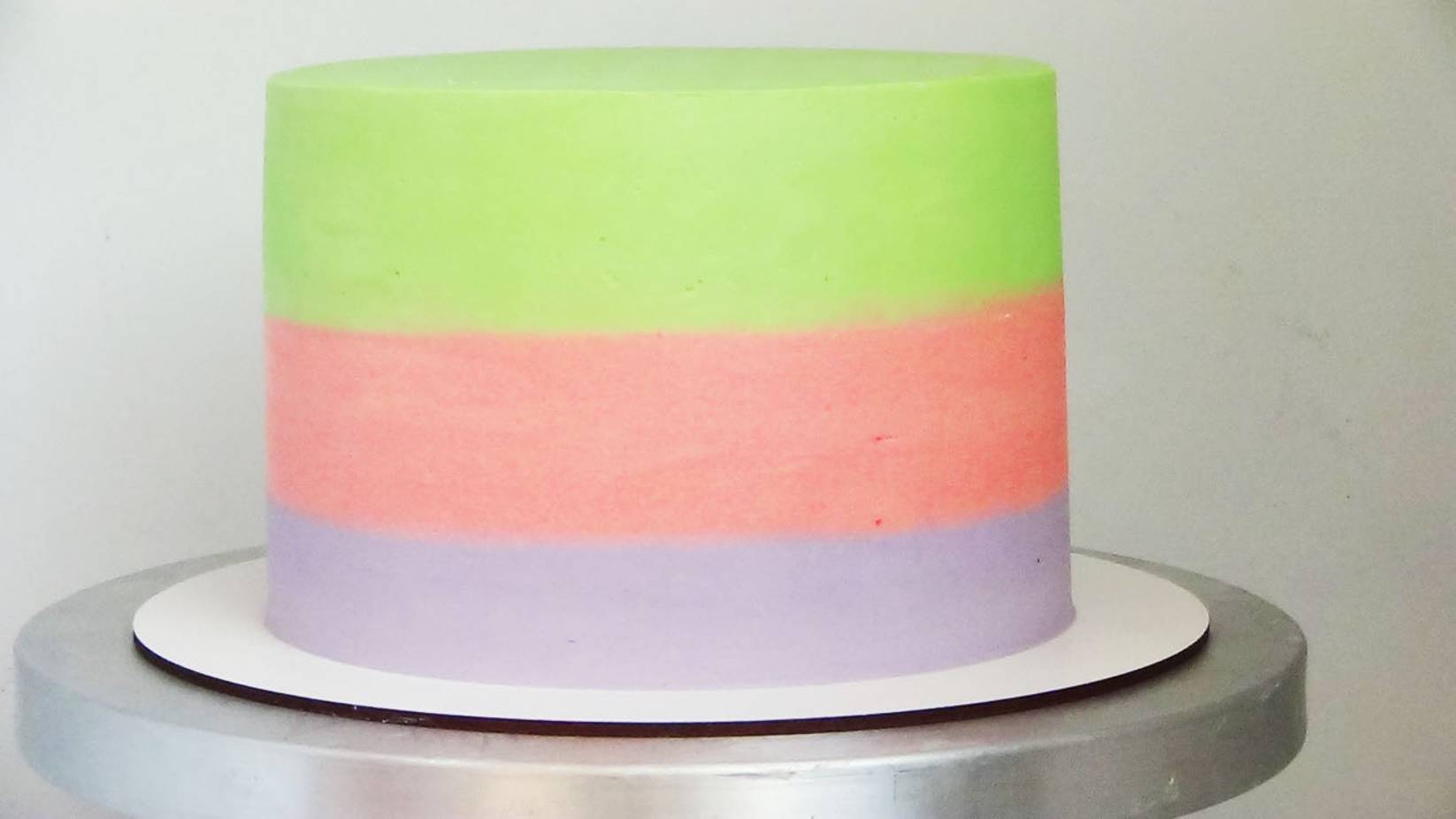 Разноцветное выравнивание Торта смотреть онлайн