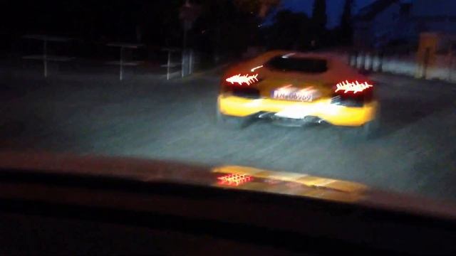 Lamborghini vs. Passat CNG смотреть онлайн