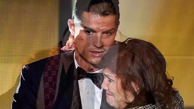 РОНАЛДУ ОЧЕНЬ ПЛОХО. ПОСЛУШАЙТЕ, ЧТО СКАЗАЛА МАМА КРИШТИАНУ. смотреть онлайн