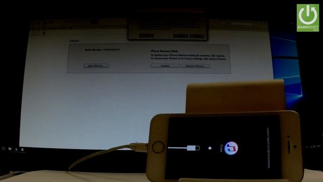 APPLE iPhone SE Recovery Mode - Enter / Quit iPhone Recovery смотреть онлайн
