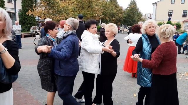 А.Кунцевич "Нечего надеть", брестчане и наши молодожены.?????????? смотреть онлайн