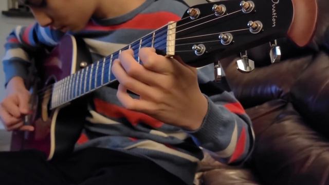 Est-ce que tu m'aimes on Guitar смотреть онлайн
