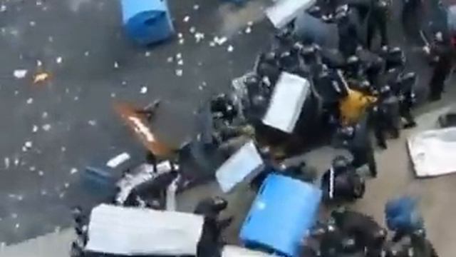 Совместные действия милиции и сепаратистов в Одессе 2 мая смотреть онлайн