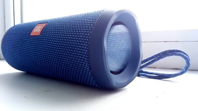 JBL Flip 4 - Bass test! смотреть онлайн