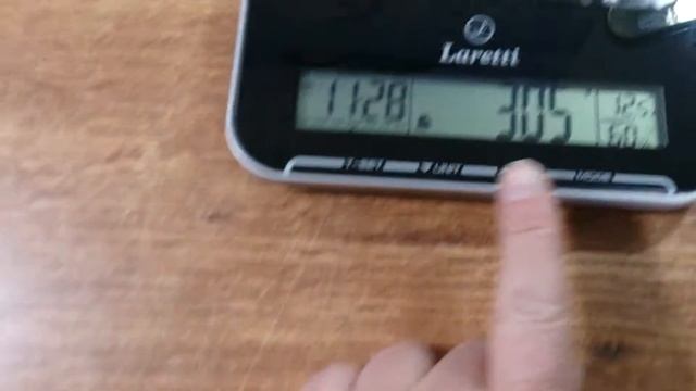 Кухонные весы Laretti LR-7160 смотреть онлайн