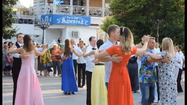Бал в честь святых Петра и Февронии смотреть онлайн