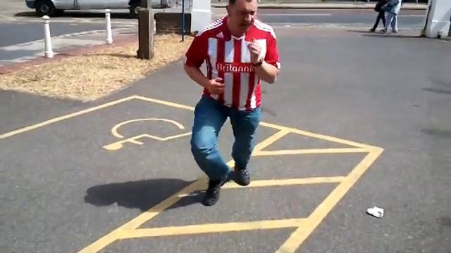 dancing, human air horn смотреть онлайн