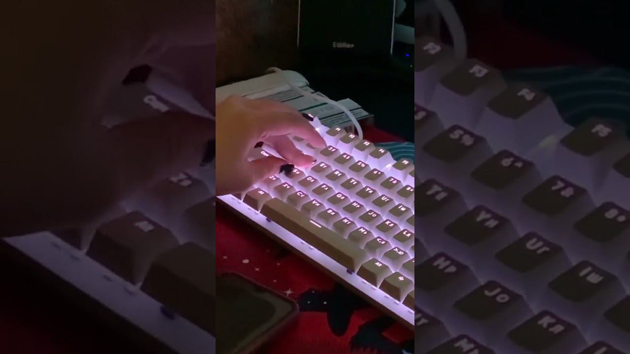 Девушки, жиза или фейк? #games #юмор #мем #игры #women #shorts #moments #пк #киберспорт смотреть онлайн